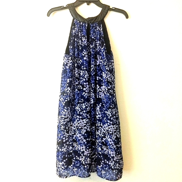 5/$30 Charming Charlie Blue Floral Shift Dress - Picture 2 of 4